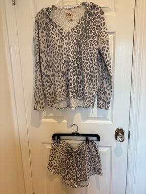 Chaser Cheetah Print Two-Piece Set - Gray & Cream
